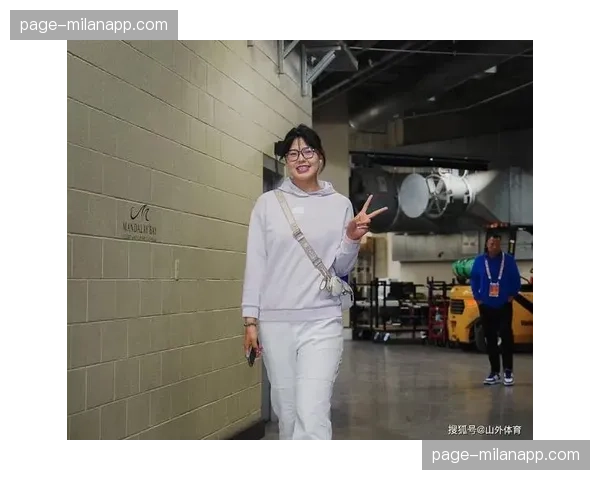 李月汝左膝前交叉韧带再次受伤，金属护具伴随比赛引关注